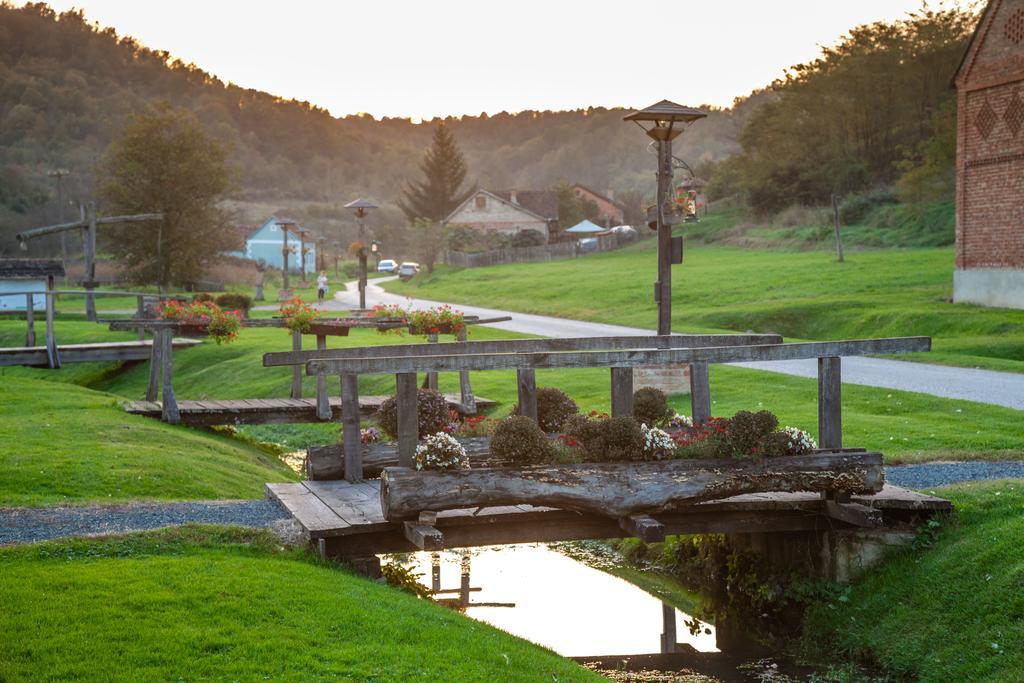 Country House "Stricev Grunt" Stara Kapela Guest House Exterior photo